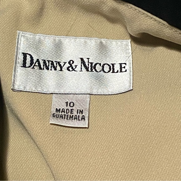 Vintage Danny And Nicole Tan Suit Dress Size 10 Business Wear Career Office - Picture 3 of 8